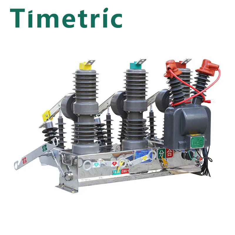 Shielding systems for vacuum circuit breakers