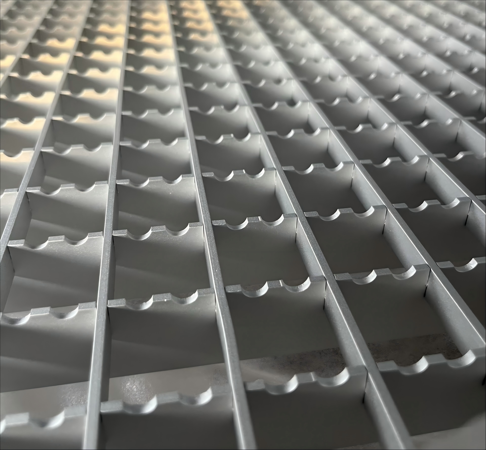 ODM Aluminum Grating Solutions: Durable and Versatile Flooring Options for Modern Applications